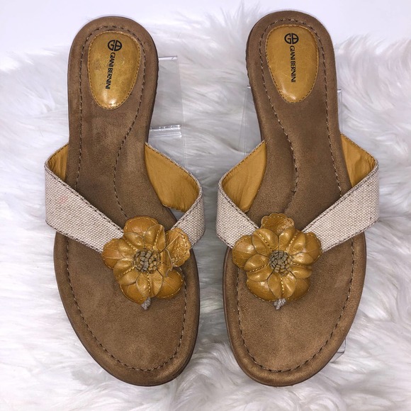 Copied - Giani Bernini Tan/Yellow Floral Sandals 9.5 - Picture 2 of 8
